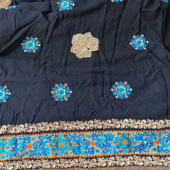 Indian Pakistani embroidered Linen kameez - Picture 3 of 4